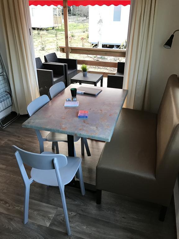 Chaletrent - Stacaravans Saint-Aygulf Hotel Fréjus Eksteriør billede